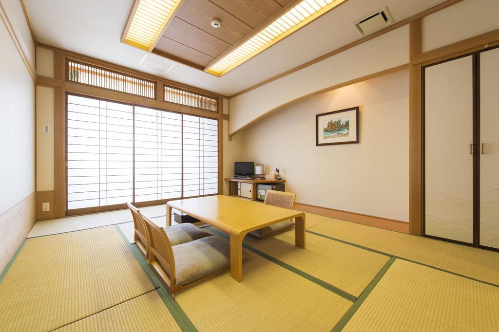 Kokumin Syukusya Hotel Takachiho Miyazaki Exterior photo